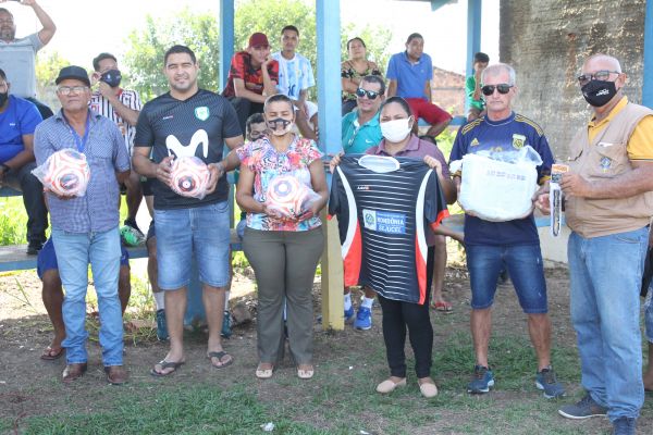 Secretaria Municipal de Esporte e Lazer realiza torneio de Futebol Internacional no Município