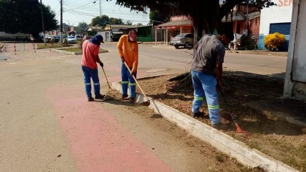 SEMUSP intensifica ações de limpeza e iluminação pública por toda cidade