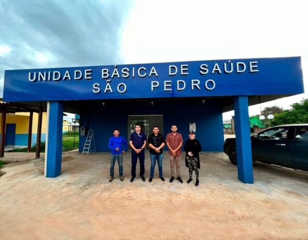 Prefeito e secretário de saúde vistoriam obra da UBS de Triunfo