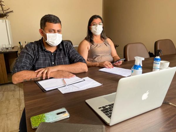 Reunião com prefeitos e Assembleia Legislativa em busca de solução para a possível falta de oxigênio