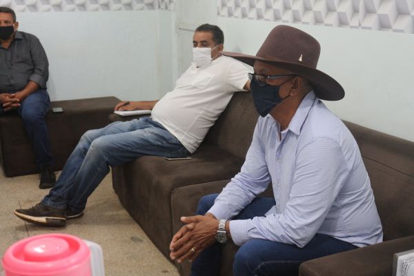 Vice-Prefeito se reune com forças de Segurança