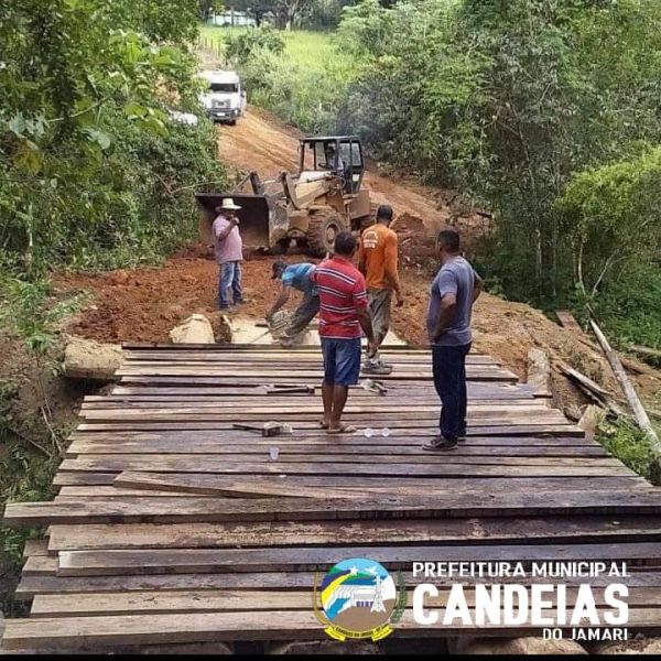 Prefeitura recupera mais uma ponte na zona rural
