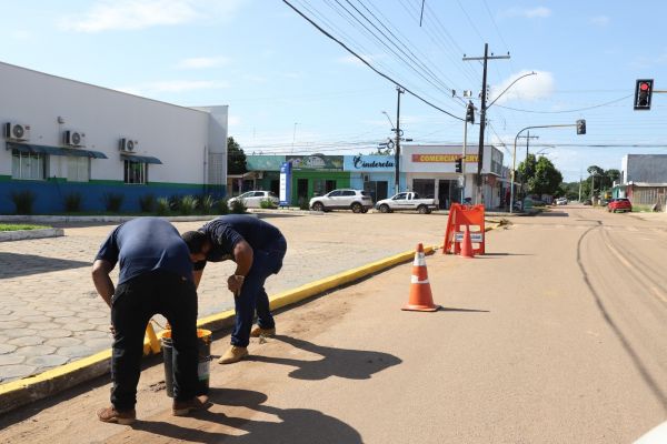 Semset realiza pintura de sinalização no HPP