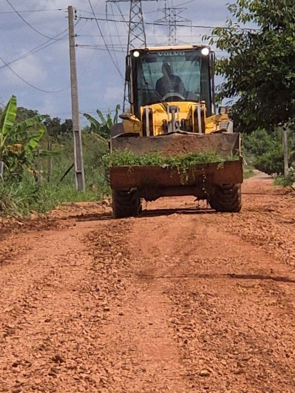 Ações no bairro Planalto seguem a todo vapor, com abertura de ruas, limpeza e encascalhamento