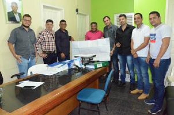 Prefeito recebe visita de empresários interessados em investir em Candeias