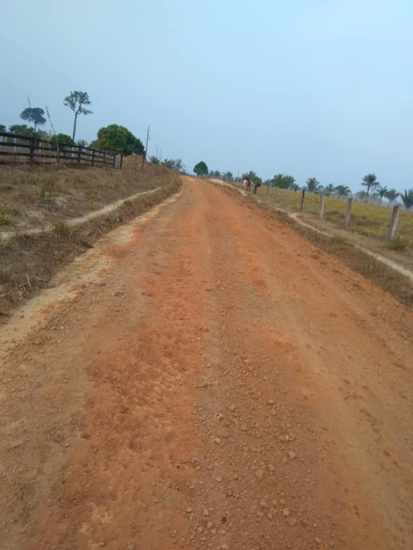 Prefeitura continua recuperação de estradas vicinais