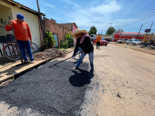 Prefeitura inicia operação tapa buraco em ruas da cidade