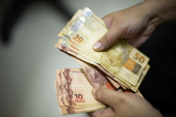 Prefeitura cumpre com obrigação e deposita segunda parcela do 13º