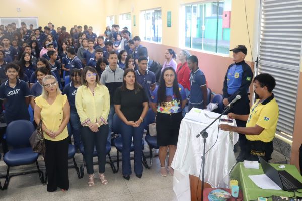 Prefeitura participa da abertura oficial da campanha &quot;Maio Amarelo&quot;