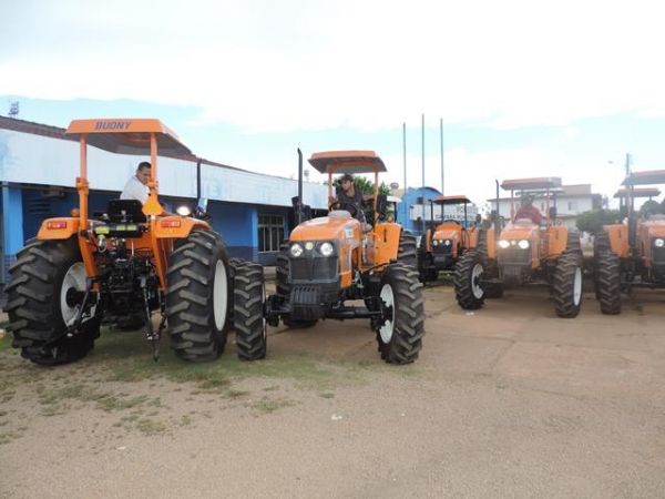 Prefeitura de Candeias lança edital para distribuir tratores e equipamentos agrícolas por Chamamento Público