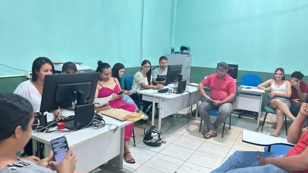 SEMAGRIC e SEMED fazem chamamento público da PNAE e contemplam 14 famílias da agricultura familiar
